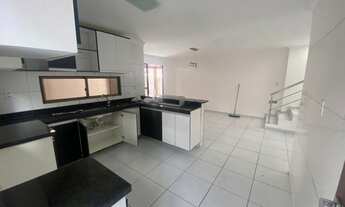 Imagem 3: Casa no Condomínio fechado nos Bancários com 04 suítes e possui energia solar