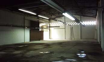 Imagem 5: GALPÃO para aluguel possui 1000 metros quadrados