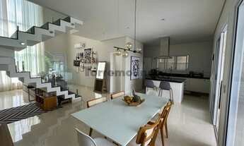 Imagem 2: Casa de condomínio com 231m² de área construída 2 andares 3 suítes e 4 vagas Jardins di Ro