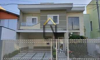 Imagem 2: Sobrado para venda no condomínio Recanto Verde em Taubaté-SP