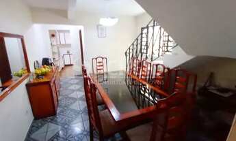 Imagem 2: Casa com quatro quartos e duas suites