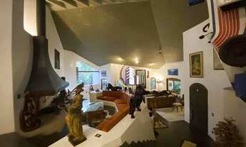 Imagem 6: Casa com 7 dormitórios sendo 4 suítes, 774 m², Piscina com área Gourmet, 12 Vagas de garag