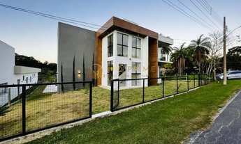 Imagem 3: Casa de Alto Padrão no Condomínio Solar das Palmeiras