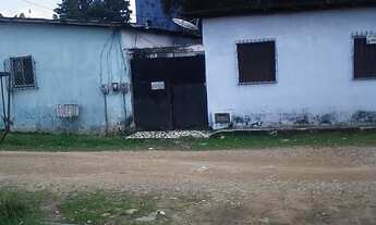 Imagem: Vendo vila com 3 casas