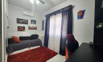 Imagem 4: PORTEIRA FECHADA - AVERBADO Sobrado com 4 quartos em América - Joinville - Santa Catarina