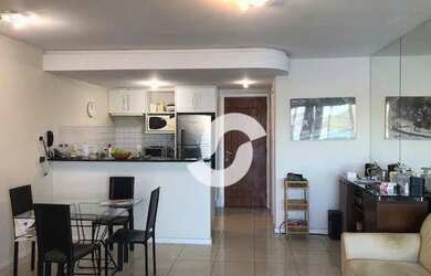 Imagem 2: 2 quartos, 02 vagas, frente mar, varanda