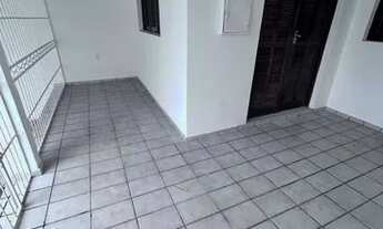 Imagem 2: Alugo casa no centro Com 4 quartos