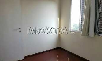 Imagem 4: Apartamento de 55 m², 2 quartos, 1 banheiro, 1 cozinha com armários planejados, lavanderia