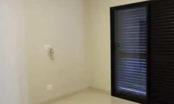 Imagem 5: Casa Nova e Completa no Condominío Quinta do Lago com 3 suítes, piscina e fino acabamento