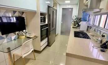 Imagem 3: Exclusivo Apartamento de Alto padrão na Península, VISTA MAR, Reformado e projetado, Solar