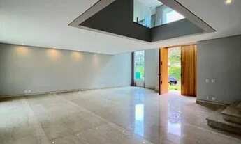 Imagem 2: Bela casa em alto padrão !!