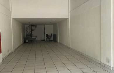 Imagem 4: Ponto comercial/Loja/Box para aluguel possui 200 metros quadrados