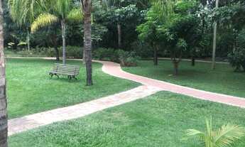 Imagem 4: Casa de condomínio para venda tem 234 metros quadrados com 4 quartos