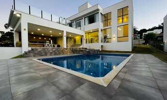 Imagem 2: Casa de Alto Padrão no Condomínio Solar das Palmeiras