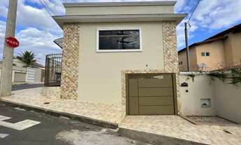 Imagem 2: Casa com 3 dormitórios à venda em Varginha