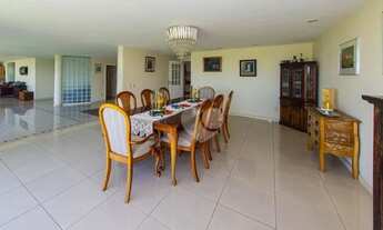 Imagem 5: Espetacular 4 dormitórios 2 suites sendo uma Master, 2 banheiros Reformados Vistão Panorâ