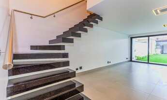 Imagem: Casa para venda tem 303 metros quadrados