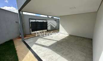 Imagem 3: Casa de Esquina na Quadra 1.406 Sul com 3 quartos sendo 1 suíte com closet; com 109,86 m²