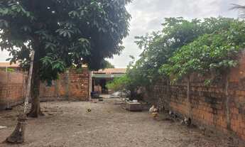 Imagem 7: Vendo uma excelente casa na av. Cafeteira. Casa bem localizada e no centro da cidade