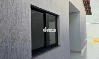 Imagem: Casa disponível para venda no bairro Santa