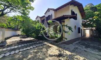 Imagem 5: Imperdível! Casa à venda em Fradinhos, Vitória-ES: 7 quartos, 2 suítes, 3 salas, 4 banheir