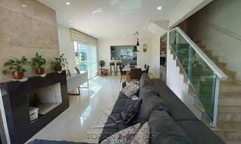 Imagem 7: Sobrado para venda tem 289 metros quadrados com 4 quartos em Tremembé - São Paulo - SP