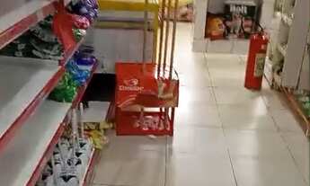 Imagem 7: Passo mercadinho em Pernambues com equipamentos