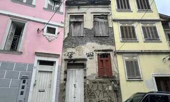 Imagem: Casa de rua - Sobrado / Residencial / Centro