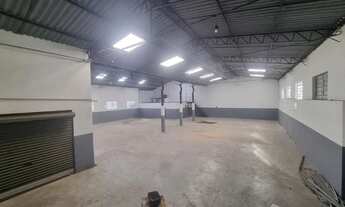 Imagem 3: Galpão de 880 m² à 250 metros do terminal Vila Sônia Metrô, 6 metros pé direito vão livre