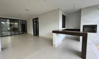 Imagem 7: Casa de condomínio sobrado para venda tem 300 metros quadrados com 4 quartos