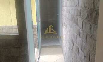 Imagem 4: Casa na Sessenta, com 7 quartos, sendo 2 suítes, 3 banheiros, sala, cozinha, 3 vagas garag