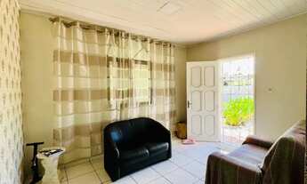 Imagem 5: Oportunidade no Planalto: 4 Quartos e Espaço Livre para Seu Projeto Pessoal. Financia!