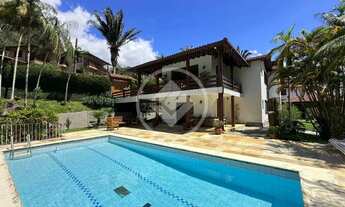 Imagem: Casa exclusiva com 6 quartos e 494m² à