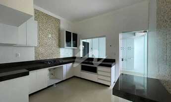 Imagem 4: Casa com 3 dormitórios à venda, 180 m² por R$ 890.000,00 - Novo Mundo - Uberlândia/MG