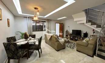 Imagem: Casa Geminada Duplex à Venda no Bairro