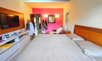 Imagem 6: Casa Espaçosa e Moderna em Localização Privilegiada com Piscina e Área Gourmet! M83S