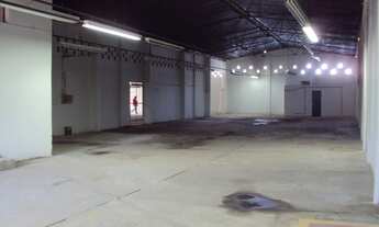 Imagem 3: GALPÃO para aluguel possui 1000 metros quadrados