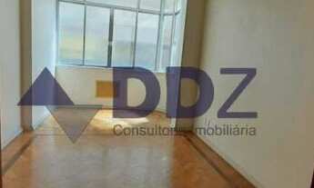 Imagem 6: Excelente apartamento, 03 quartos sendo uma suíte com closet, todo reformado