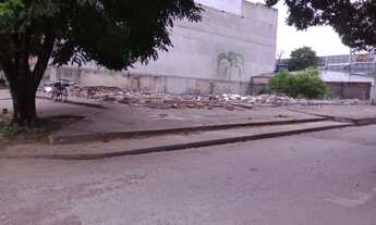 Imagem 7: Terreno Esquinado para Farmácias em Santarém medindo 14,80x29,00(429m2