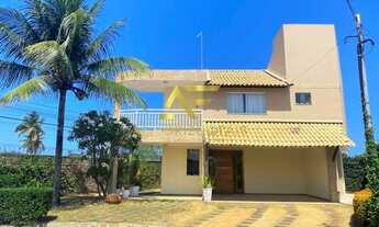 Imagem: Casa em condomínio na Aruana, com três