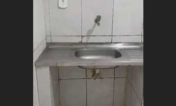 Imagem 7: Centro - Bairro de Fátima 1/quarto cozinha, banheiro e área R$ 700,00