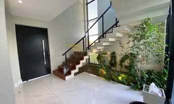 Imagem 5: Belíssima Casa de altíssimo padrão com 4 suites, dependência completa e piscina