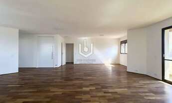 Imagem 3: Apartamento no Campo Belo 220m² 03 Suítes e 03 Vagas de Garagem!