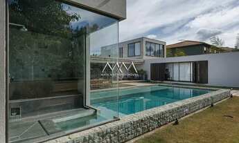 Imagem 2: Casa a Venda no Condomínio Serra dos Manacás com 4 Quartos - 600m² área construída e 2.000