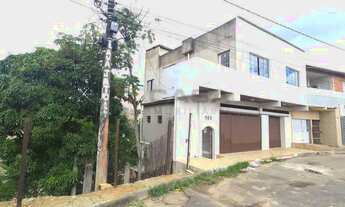 Imagem 2: Casa para venda possui 350 metros quadrados com 2 quartos em Nova Carapina II - Serra - ES