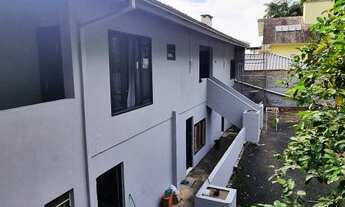 Imagem 7: Imóvel para investidor no Anita Garibaldi, casa transformada em 8 kitnetes