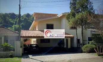 Imagem 2: Casa de Condomínio para venda em Granja Viana de 304.00m² com 4 Quartos, 2 Suites e 6 Gara