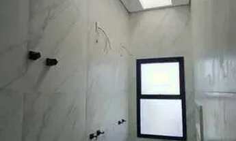 Imagem 7: Casa para Venda em Uberlândia, Loteamento Portal do Vale II, 2 dormitórios, 2 suítes, 3 ba