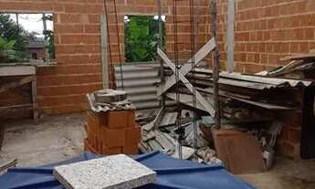 Imagem 6: Casa em Vale dos Reis 4, no ponto de ônibus