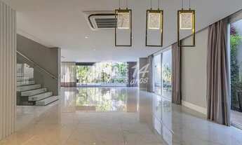 Imagem 3: Casa em Condomínio, 3 Suítes, 5 vagas, piscina, churrasqueira, área total privativa 600m2